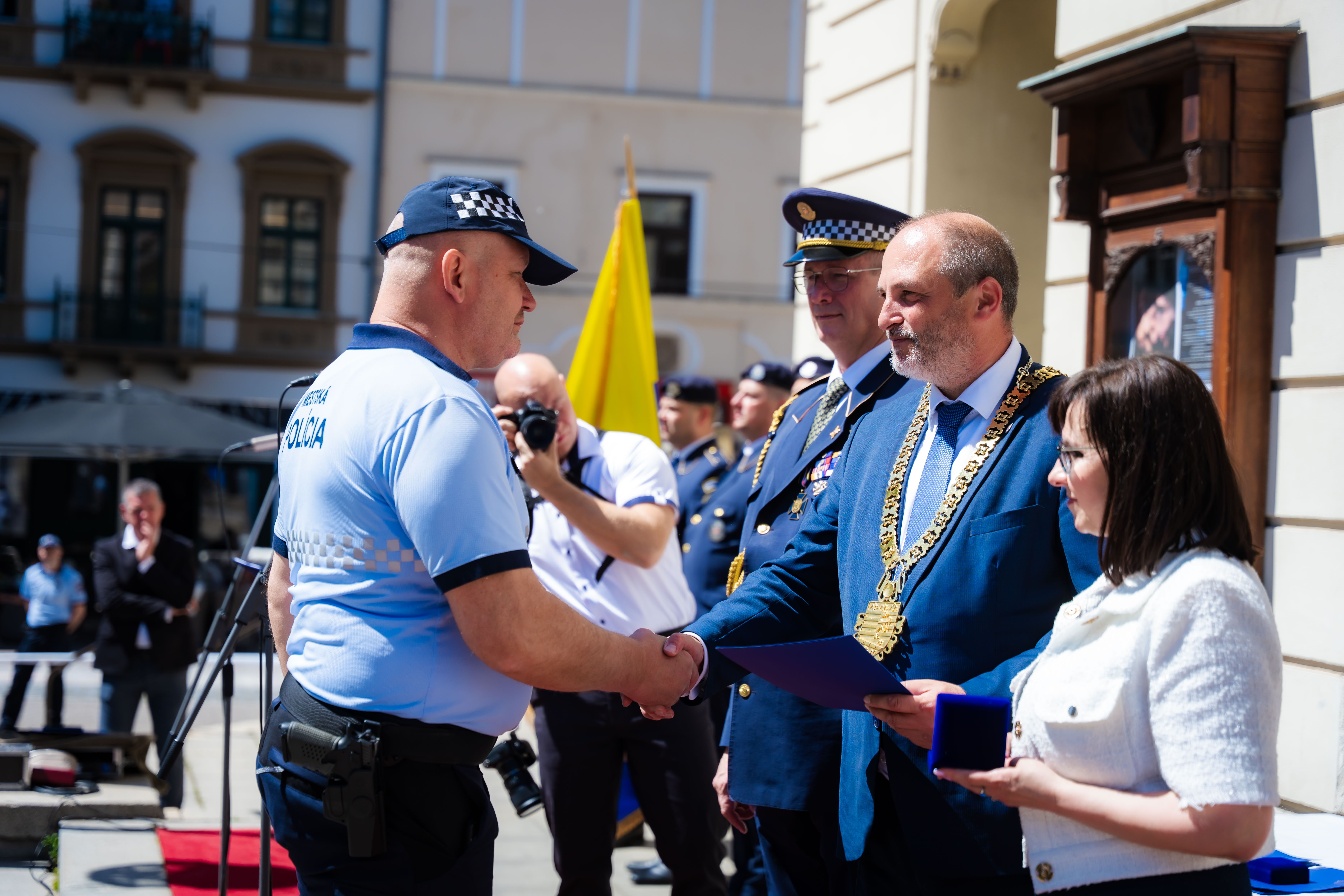 Slavnostne ocenovanie prislusnikov Mestskej policie mesta Kosice -1-120